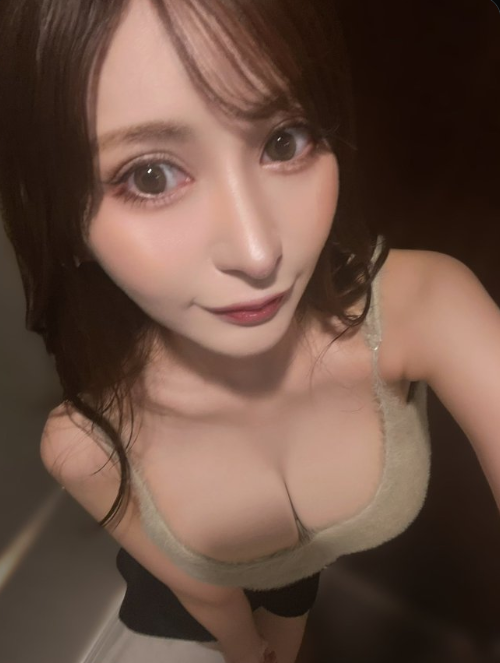 日本AV女優「夏花」真面目是好久不見的夏希栗。（圖／翻攝夏希栗X）